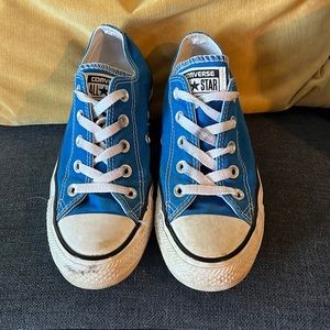 Beautiful blue converse all stars